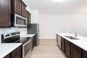 625 Everett Ln - Photo 3 of 13