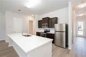 625 Everett Ln - Photo 4 of 13