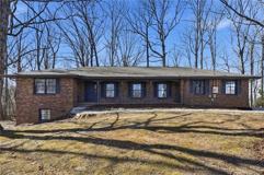 1460 Hillcrest Dr - Photo 1 of 1