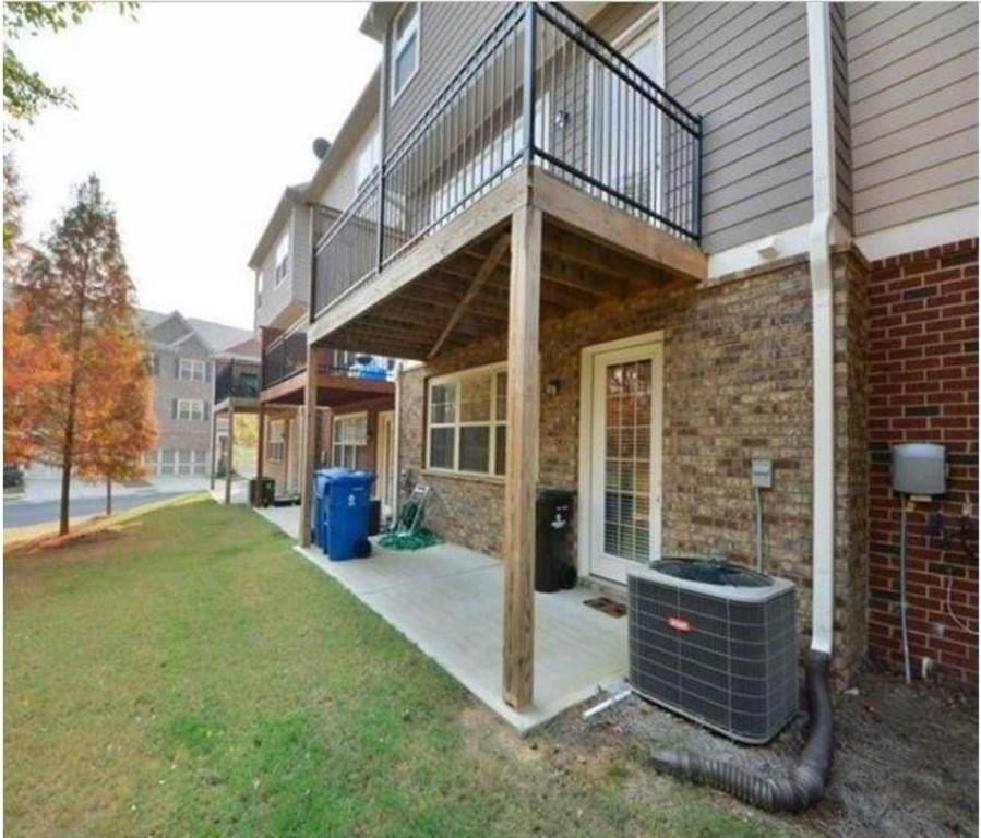 2415 Tenor Ln - Photo 4 of 18