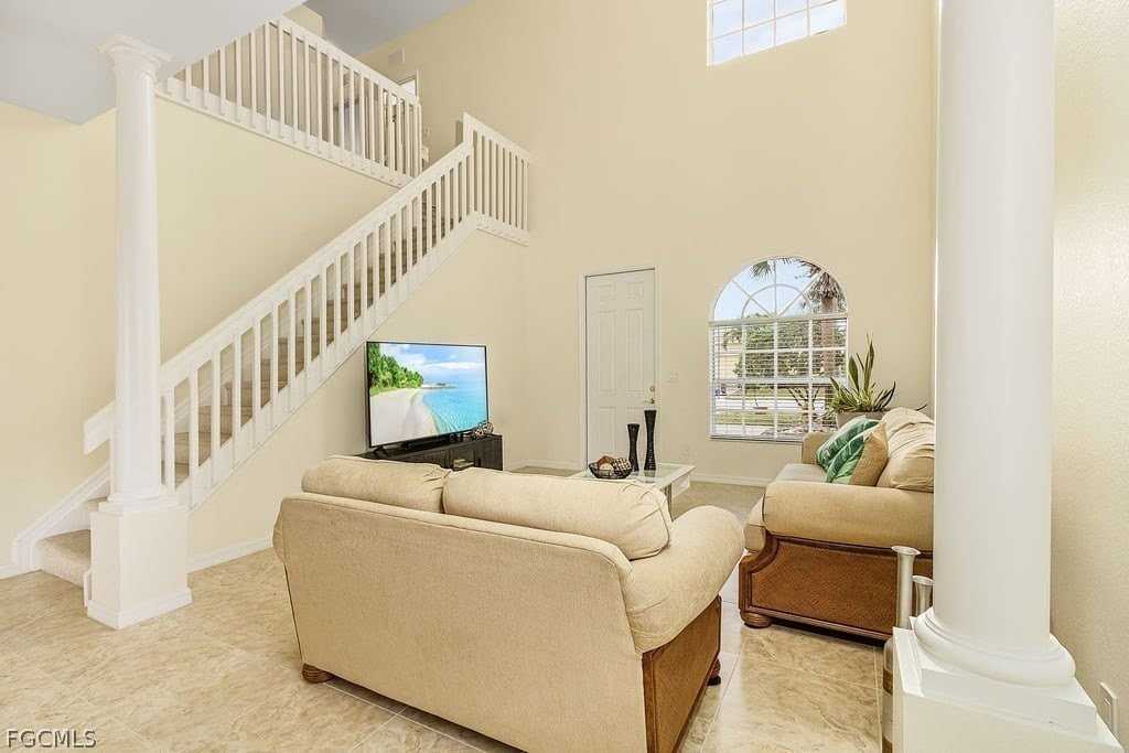 2557 Keystone Lake Dr - Photo 5 of 30