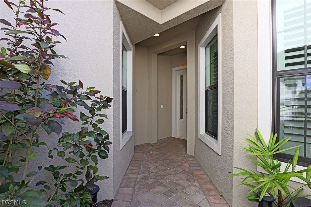 8181 Venetian Pointe Dr - Photo 5 of 33