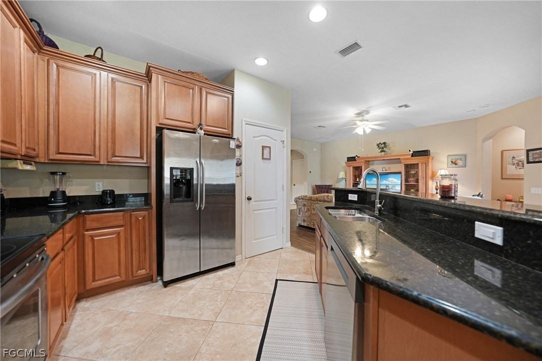 2454 Blackburn Cir - Photo 5 of 29