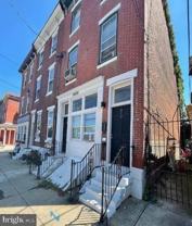 2534 Poplar St #B - Photo 1 of 1