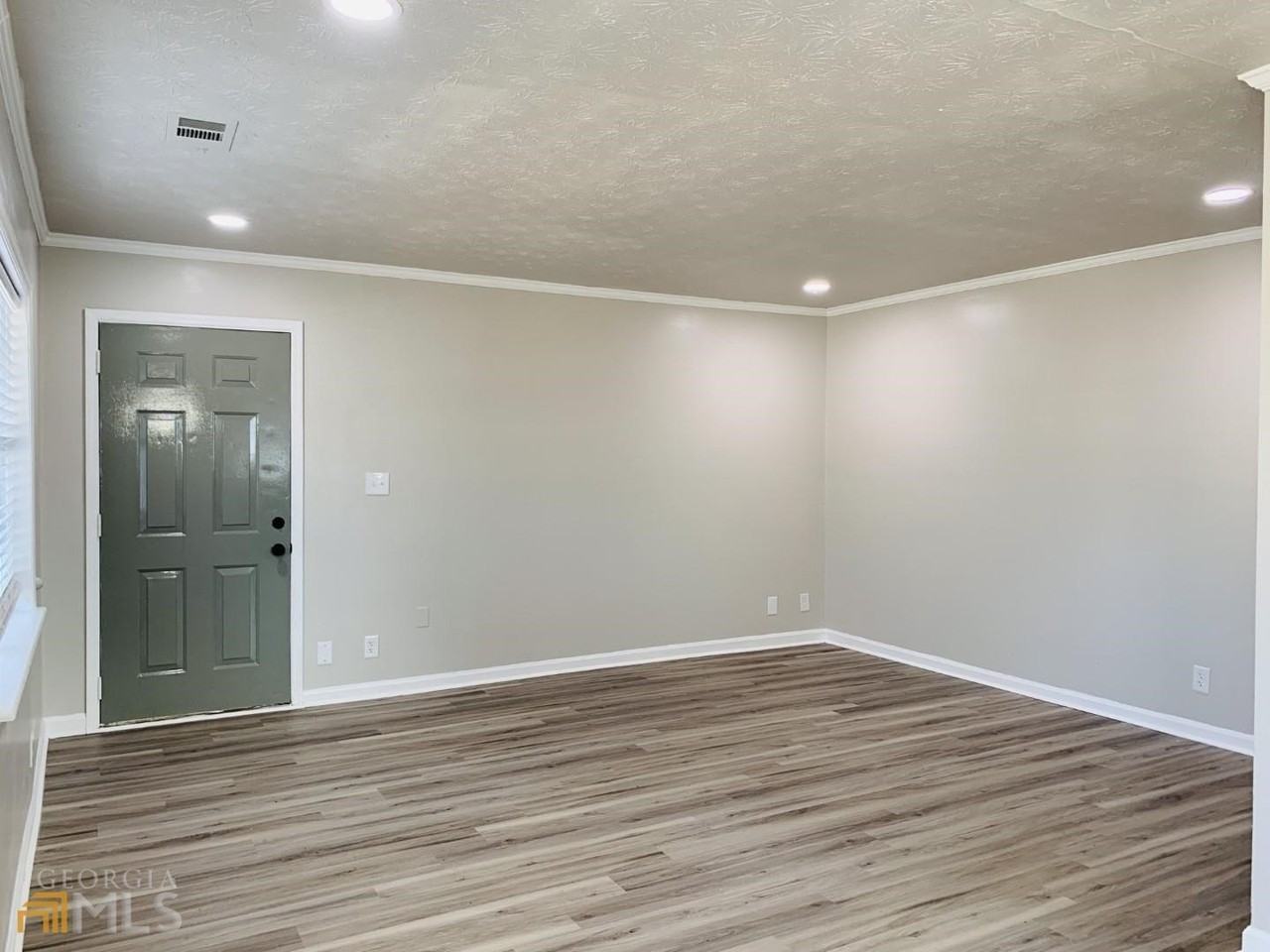 802 Bedford Bay Trl - Photo 5 of 30