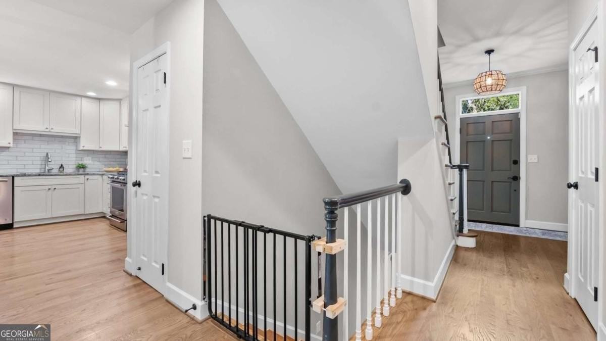 3532 Paces Pl Nw - Photo 7 of 45