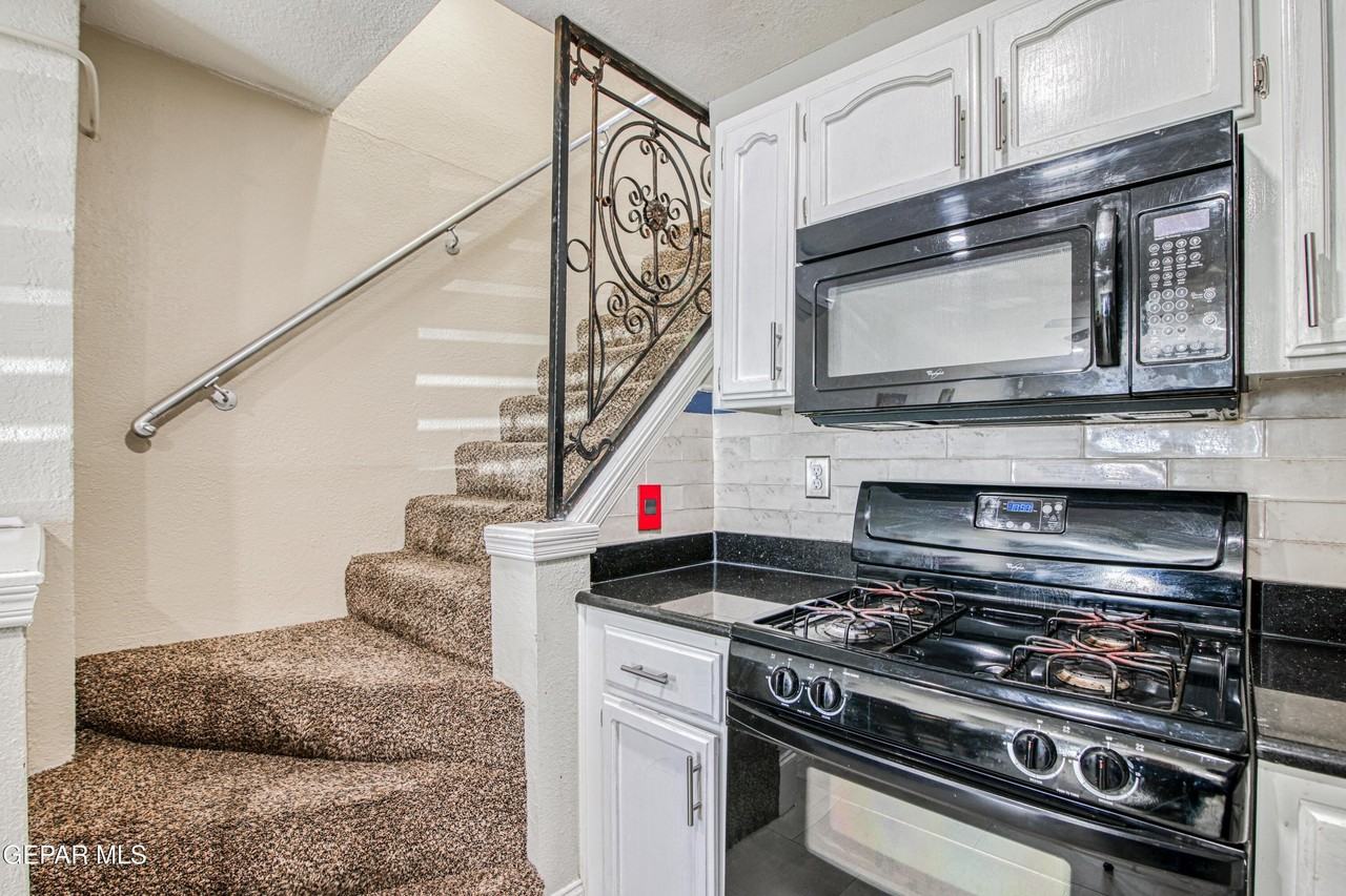 3427 Idalia Ave Unit 1 - Photo 4 of 7