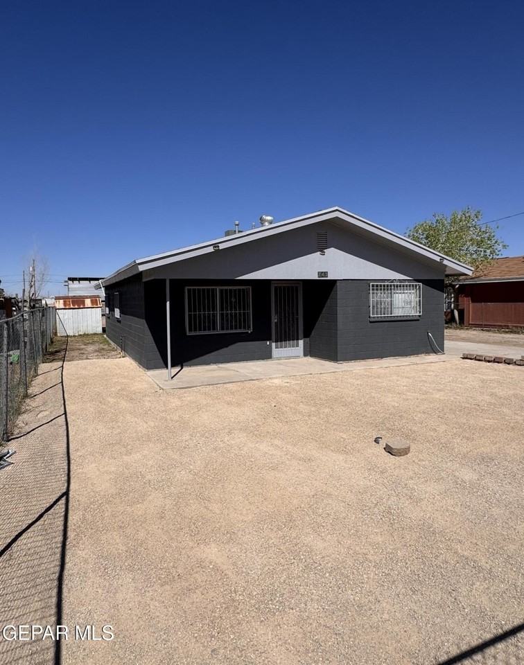743 Rodriguez Rd Unit 743 - Photo 3 of 18