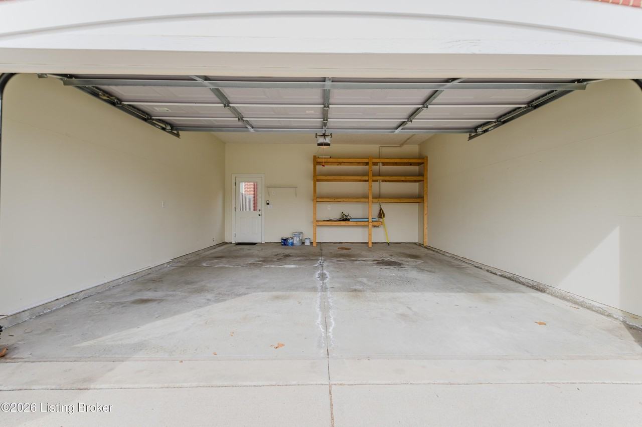 9312 Norton Commons Blvd - Photo 5 of 36