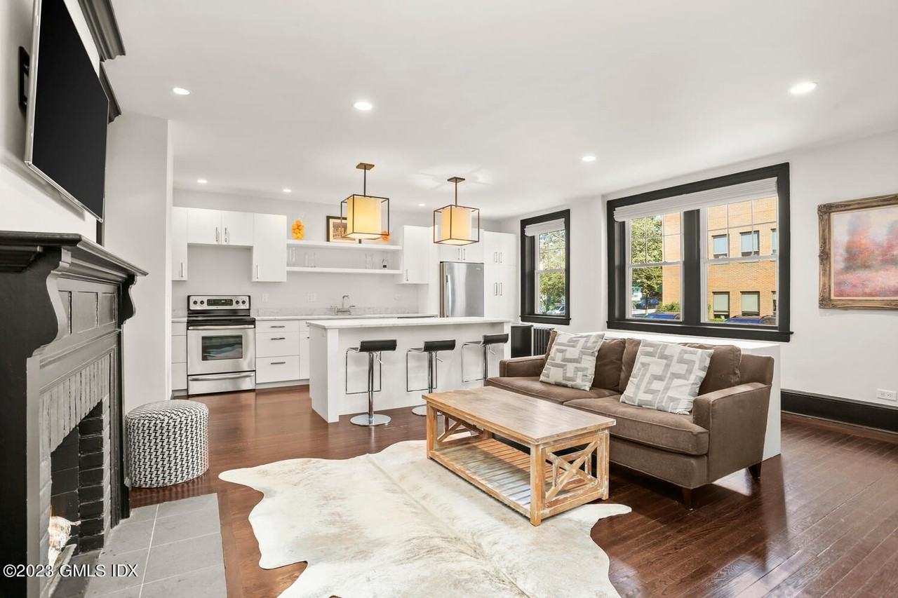 169 Mason St #1D - Photo 3 of 17