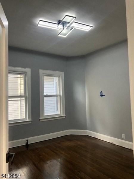 925 South St - Photo 4 of 7