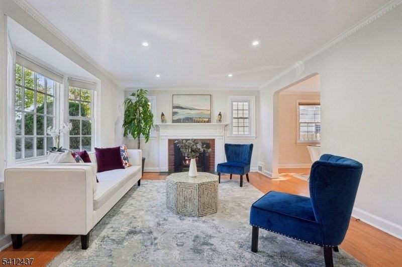 12 Meadowbrook Rd - Photo 2 of 37