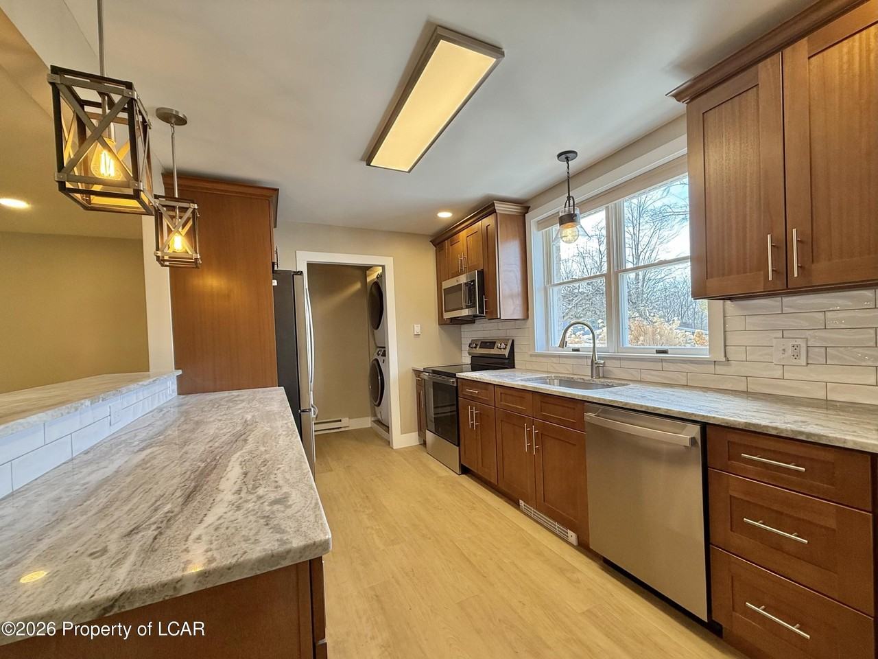 59 Birch Hill Ln - Photo 3 of 19