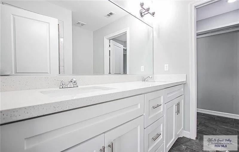 2009 Southridge Ave Unit D #D - Photo 7 of 10