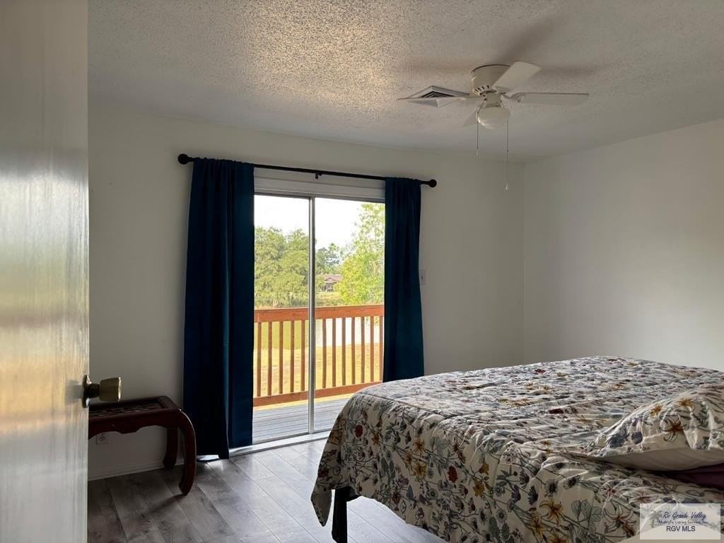 714 Continental Dr Apt 3 - Photo 6 of 19