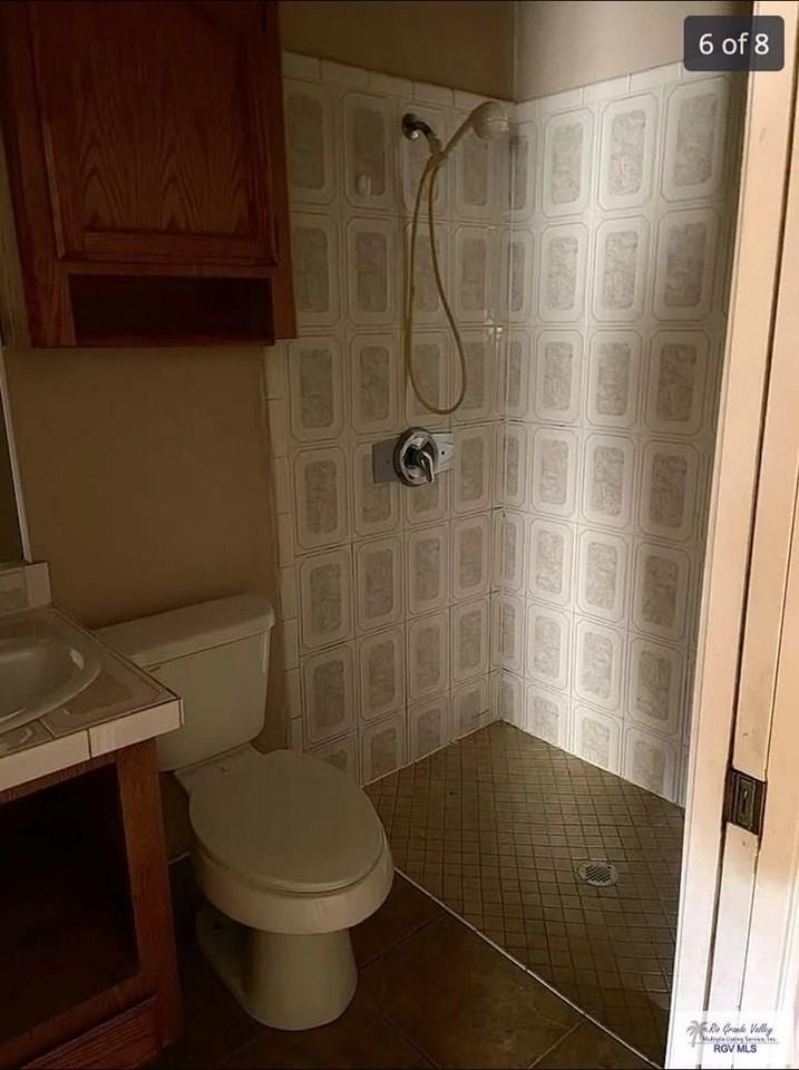 7530 BEDDOES AVE unit: A #A - Photo 6 of 8