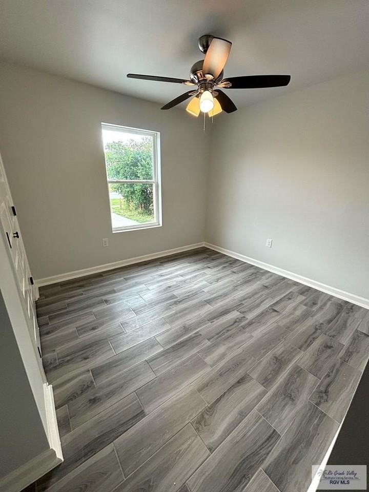 1605 E Polk St - Photo 7 of 13