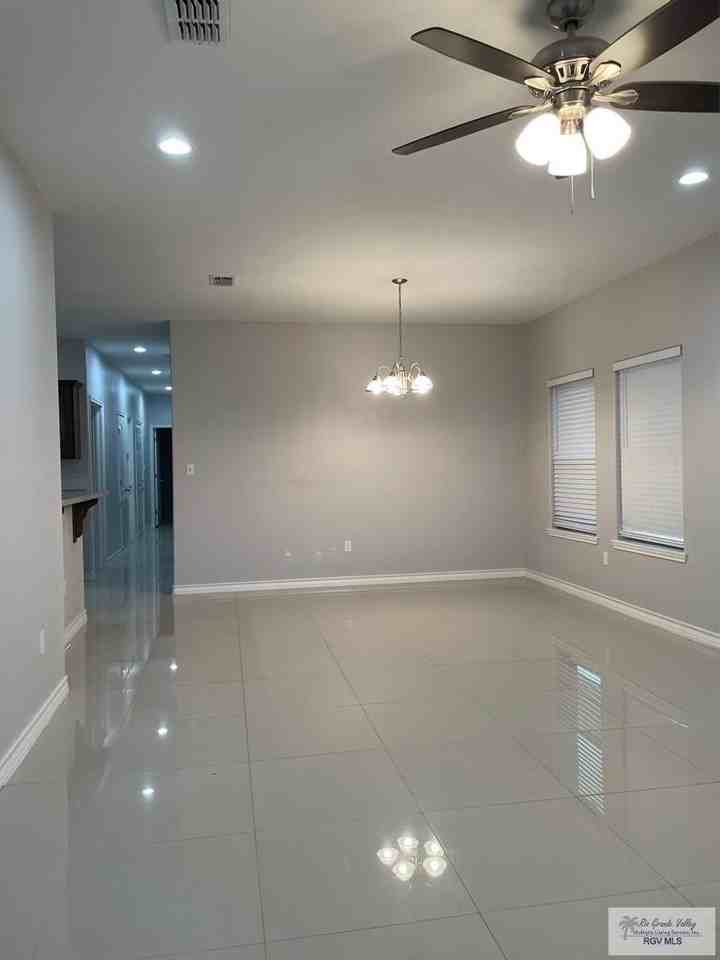 4314 Ramona Cir Apt B #B - Photo 2 of 10