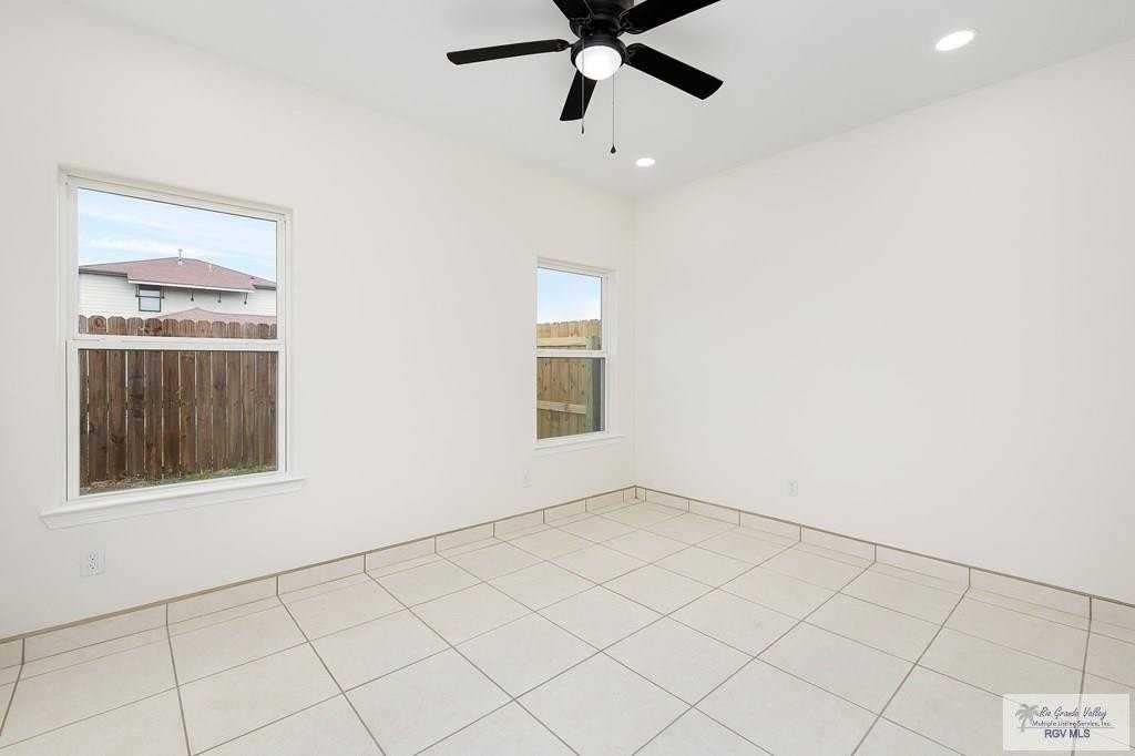 2225 S Valley Cir #B - Photo 7 of 12