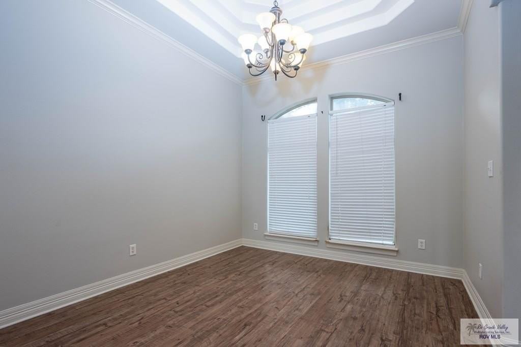 2213 Hitching Post Blvd - Photo 3 of 19