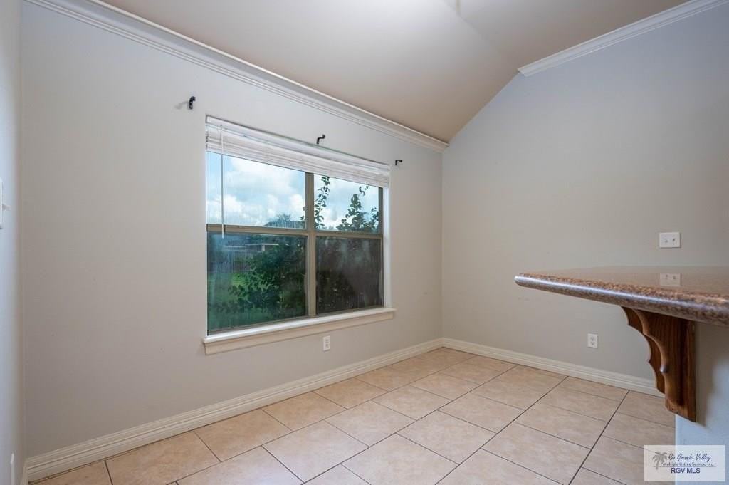 2213 Hitching Post Blvd - Photo 5 of 19