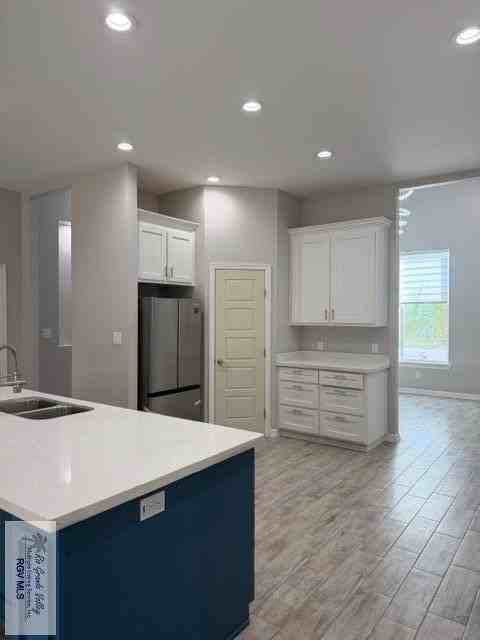 9206 Empress Ln - Photo 4 of 25