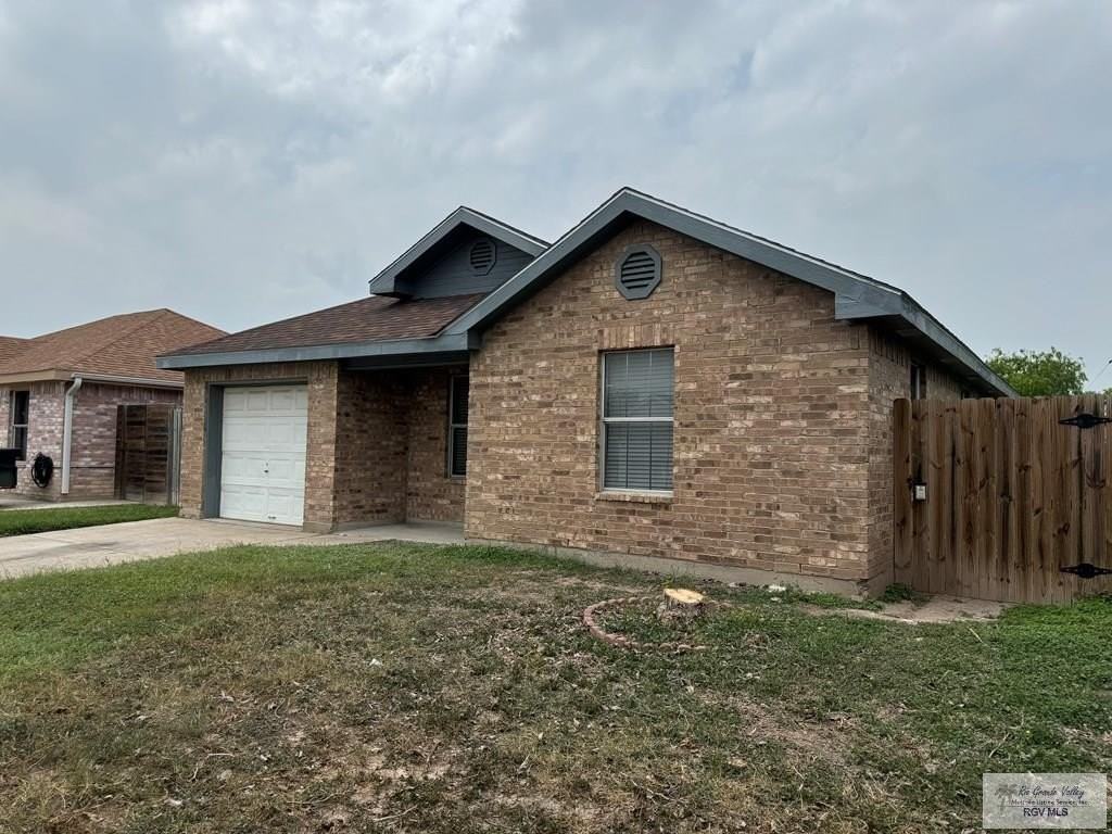 2543 El Arbol - Photo 4 of 50