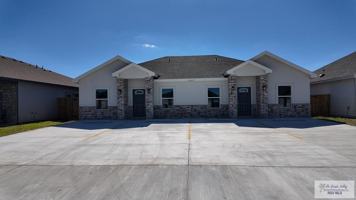 featured image of 2427 Summit Rd Unit A #A