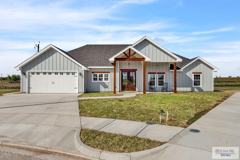 1401 Crystal Cir - Photo 1 of 1