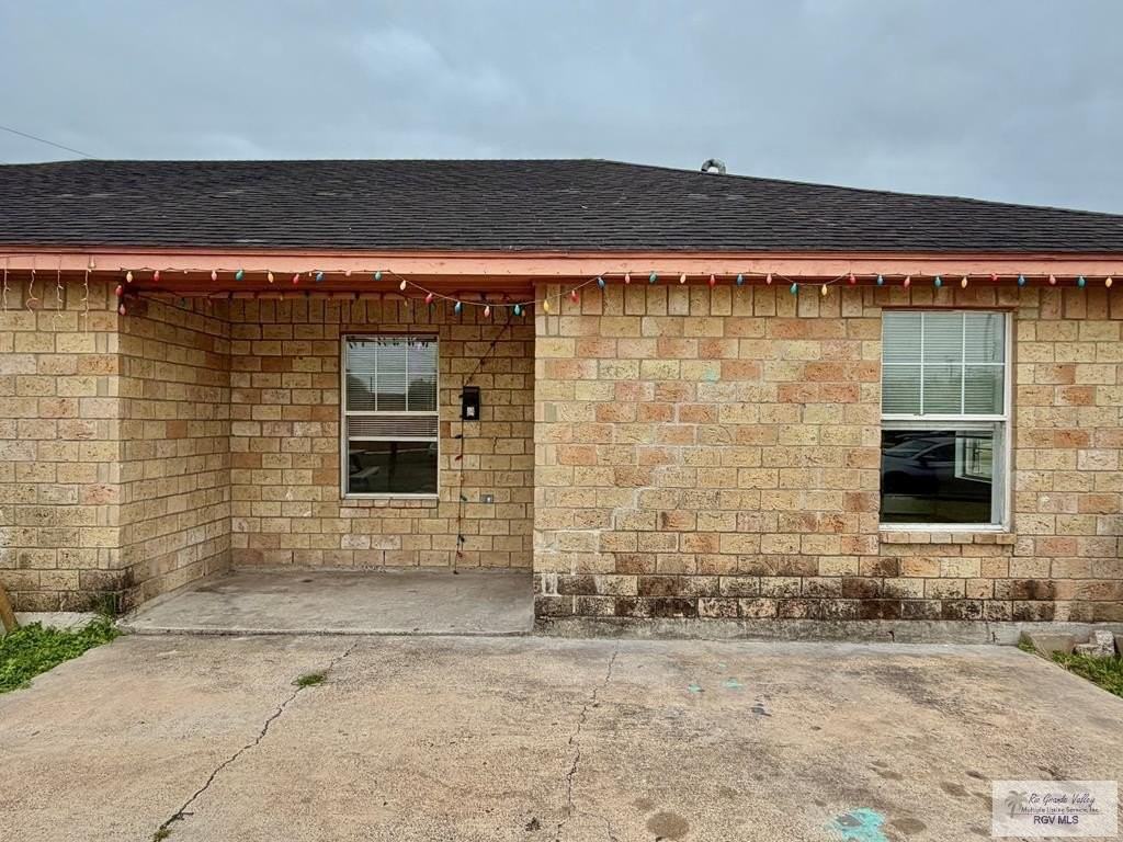 226 Camelia St - Photo 3 of 14