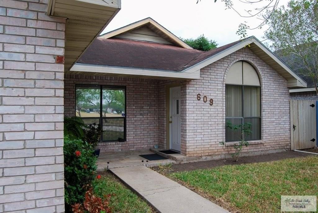 609 Gulfwind Way - Photo 2 of 17