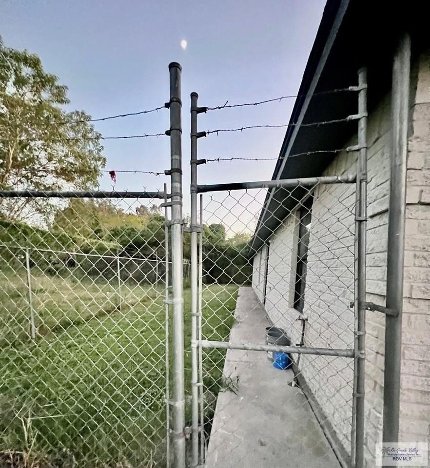 4318 Waco Rd Unit 1 #1 - Photo 5 of 7