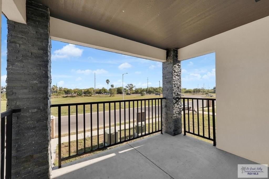 Gamez Dr #225C - Photo 4 of 17