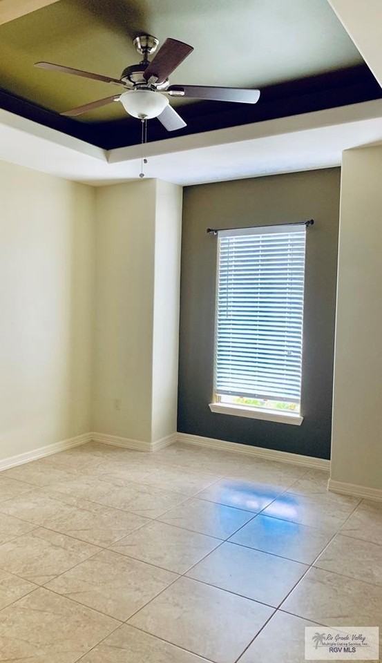 3042 Montevideo - Photo 6 of 15