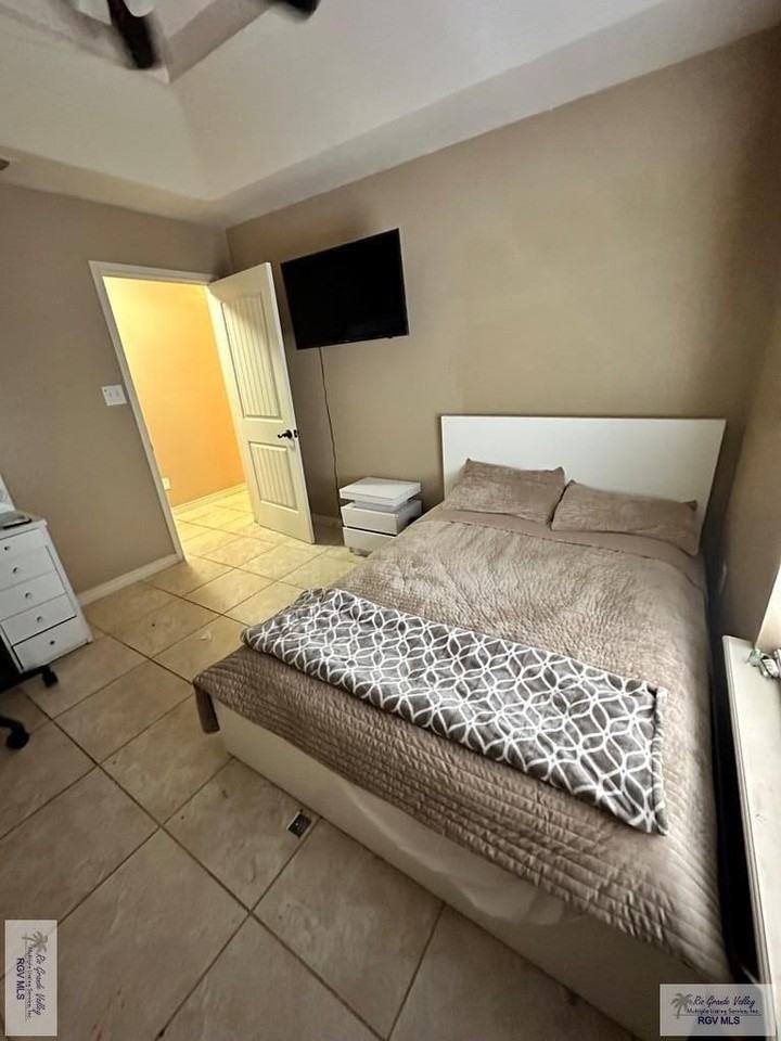 1830 Swan Ln - Photo 5 of 12