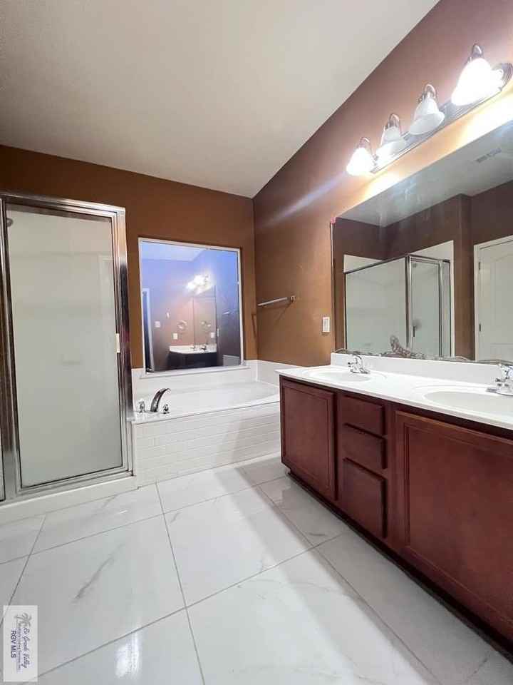 3915 Ridge Trl - Photo 4 of 12