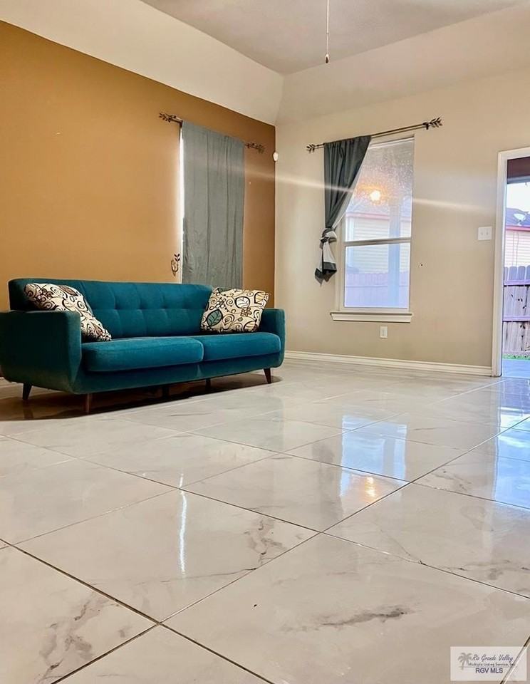 3915 Ridge Trl - Photo 6 of 12