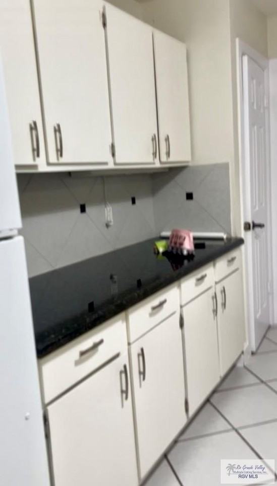 110 Santa Ana Ave - Photo 6 of 10