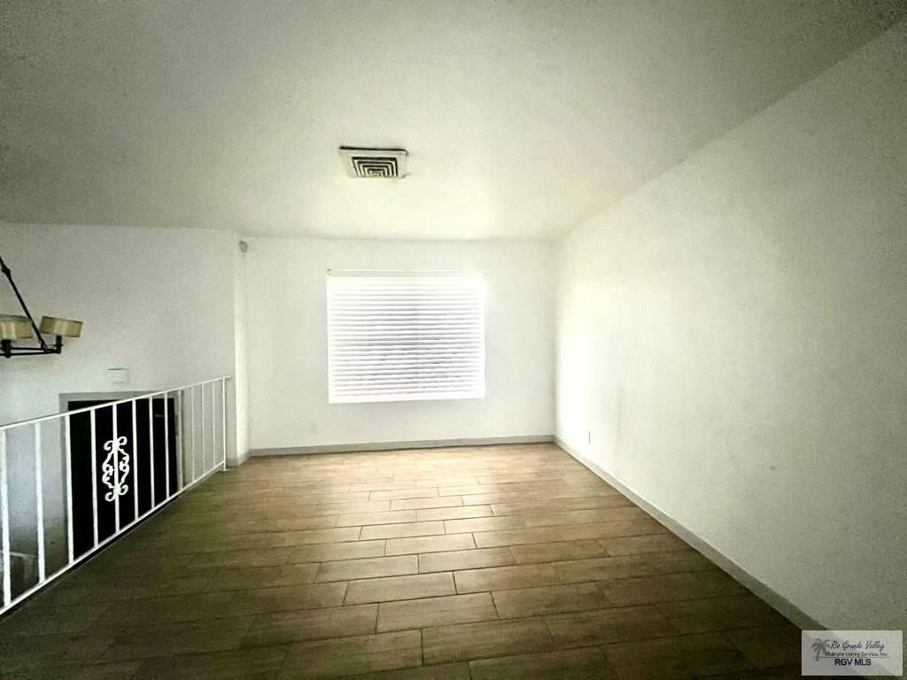 1124 Sierra Grande Dr - Photo 5 of 17