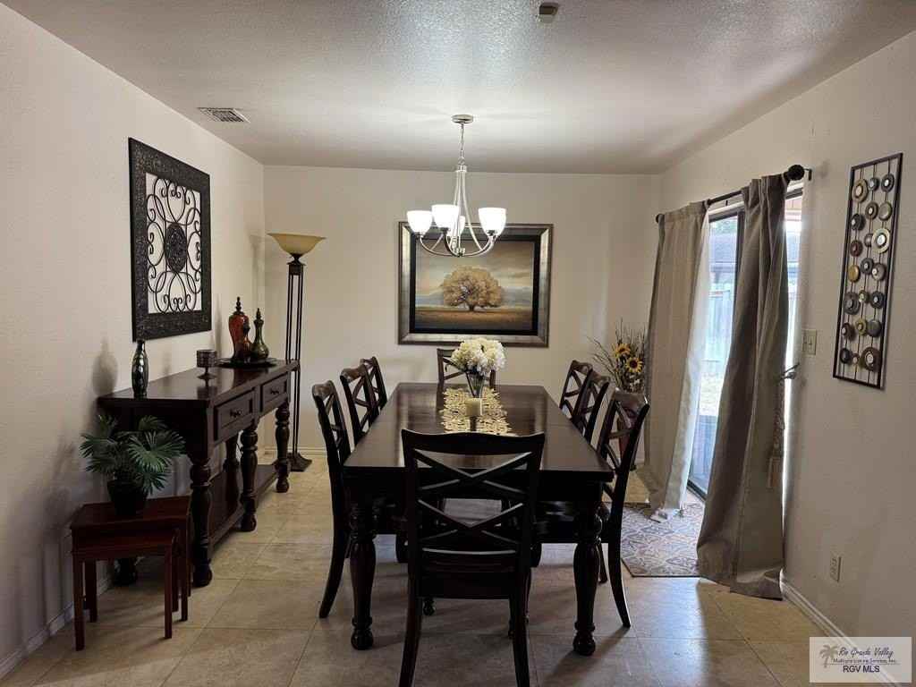 1150 Quail Hollow Dr - Photo 3 of 19