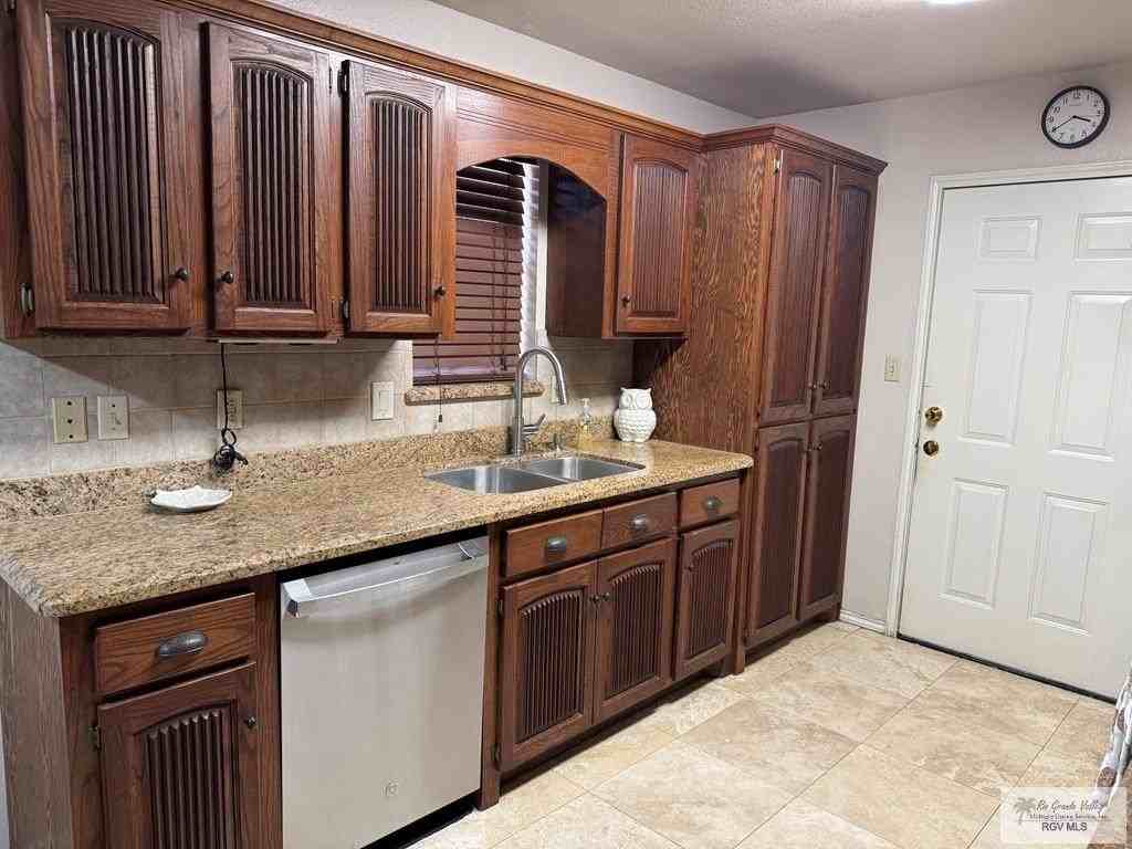 1150 Quail Hollow Dr - Photo 7 of 19