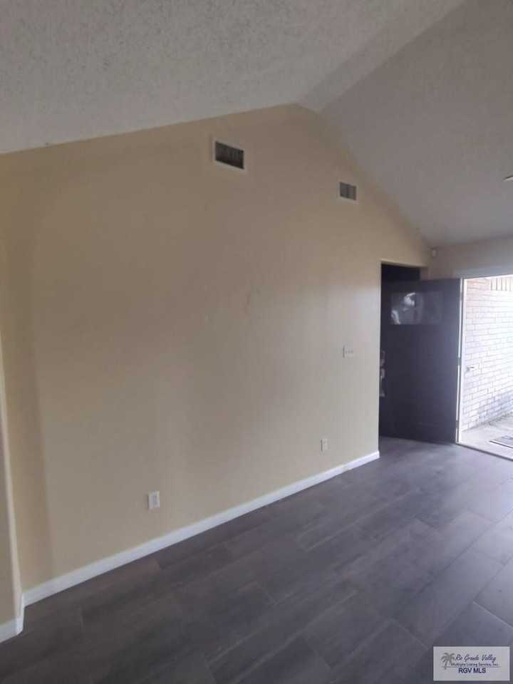 6645 Georgia Pne - Photo 2 of 23