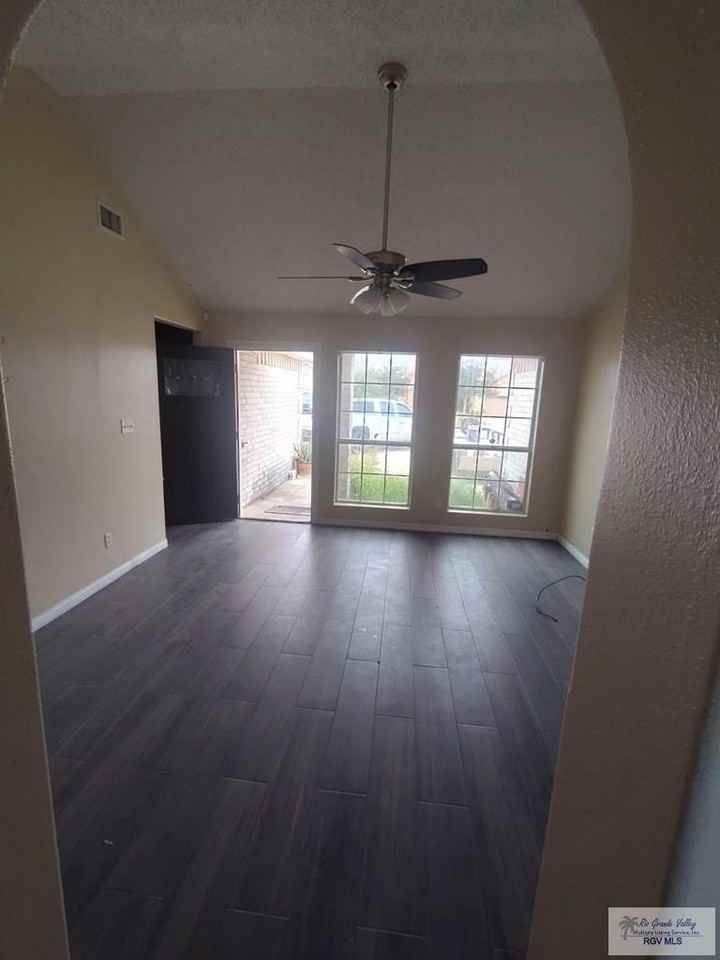 6645 Georgia Pne - Photo 3 of 23