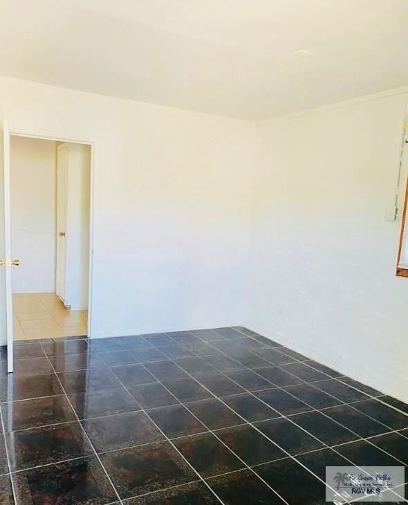 158 Garden St - Photo 4 of 13