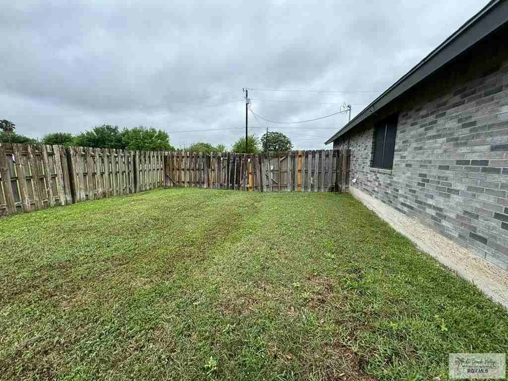 23553 Del Rio Cir - Photo 5 of 19