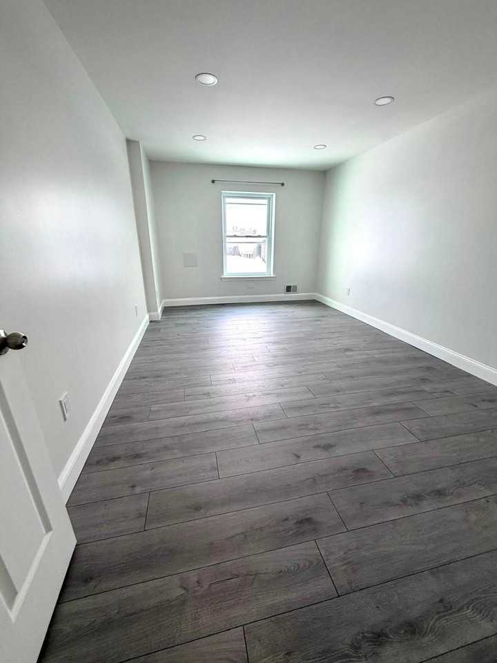 8 Bergen Ridge Rd #3 - Photo 4 of 10