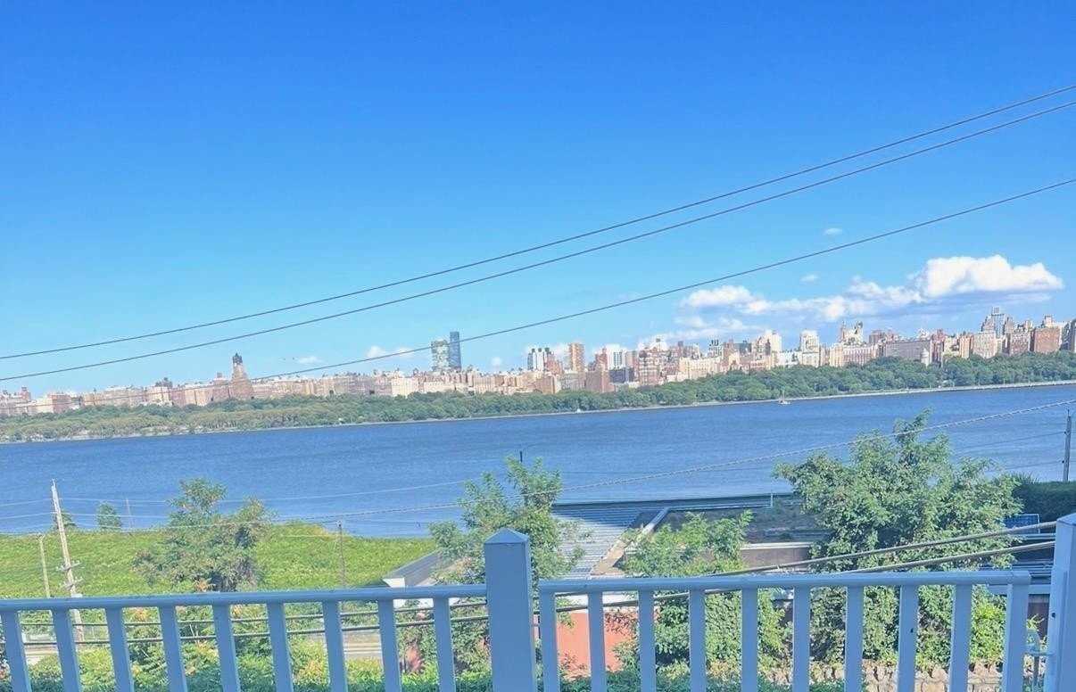 8 Bergen Ridge Rd #3 - Photo 7 of 10