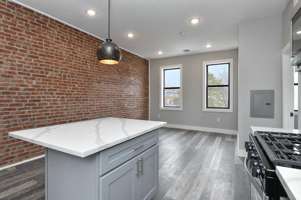 30 63rd St #3R - Photo 4 of 16