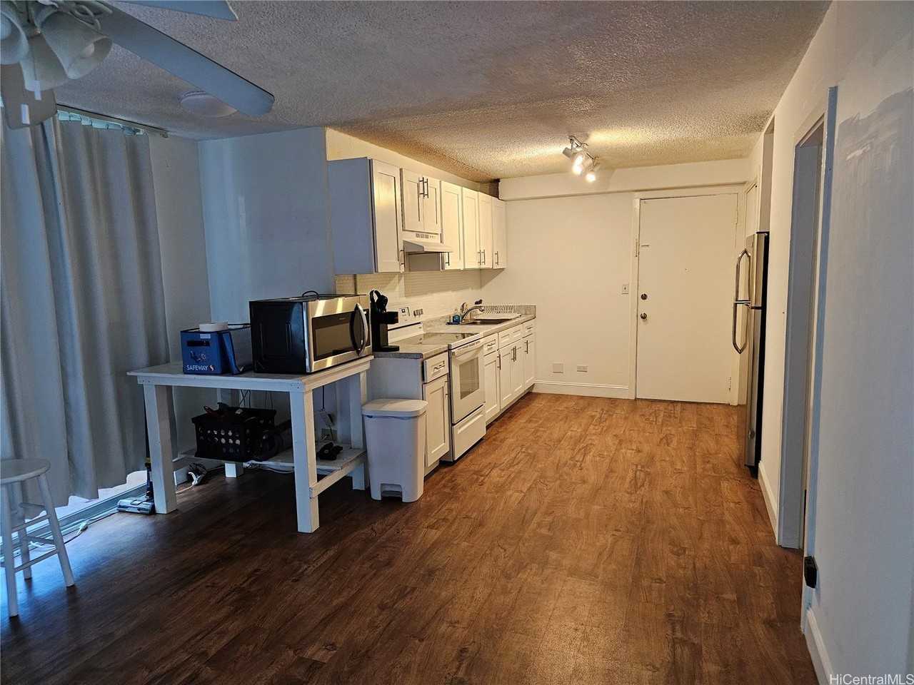 2355 Ala Wai Blvd Apt 502 - Photo 6 of 20