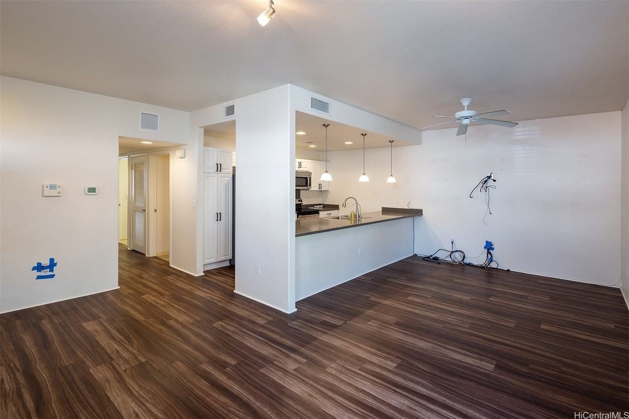 520 Kunehi St Apt 708 - Photo 2 of 16